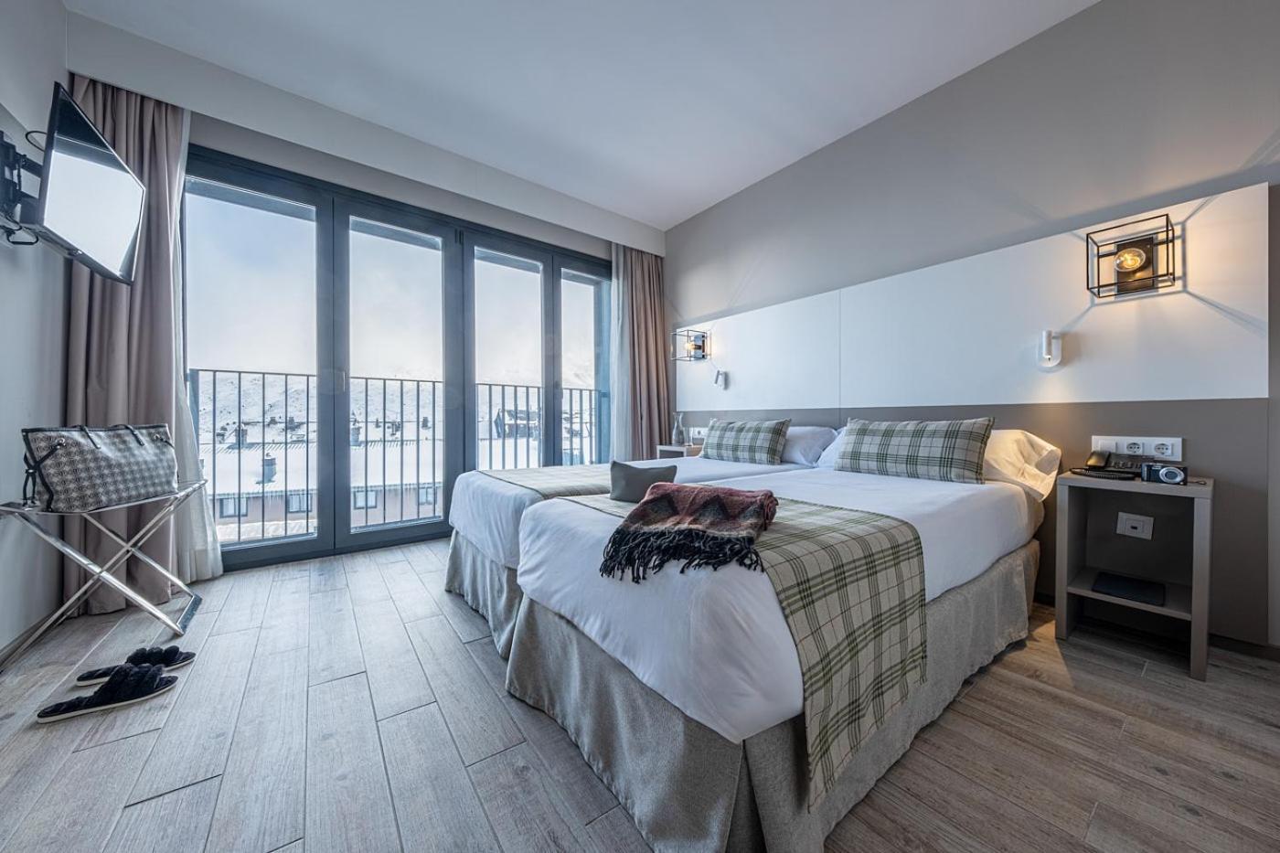 Apartamentos Caribou パス・デ・ラ・カサ エクステリア 写真